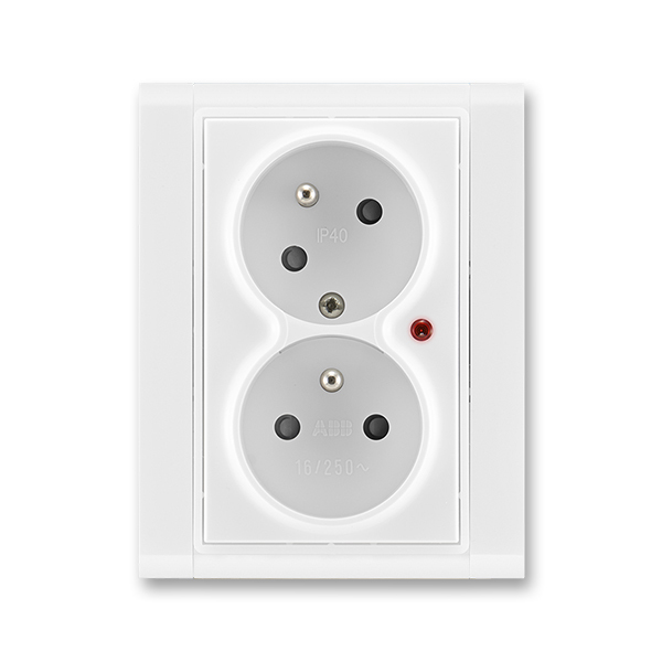 Zásuvka dvojnásobná s ochrannými kolíky, s clonkami, s natočenou dutinou, s ochranou před přepětím, Time®, bílá / bílá