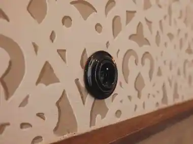 Čern&aacute; porcel&aacute;nov&aacute; z&aacute;suvka ABB Decento