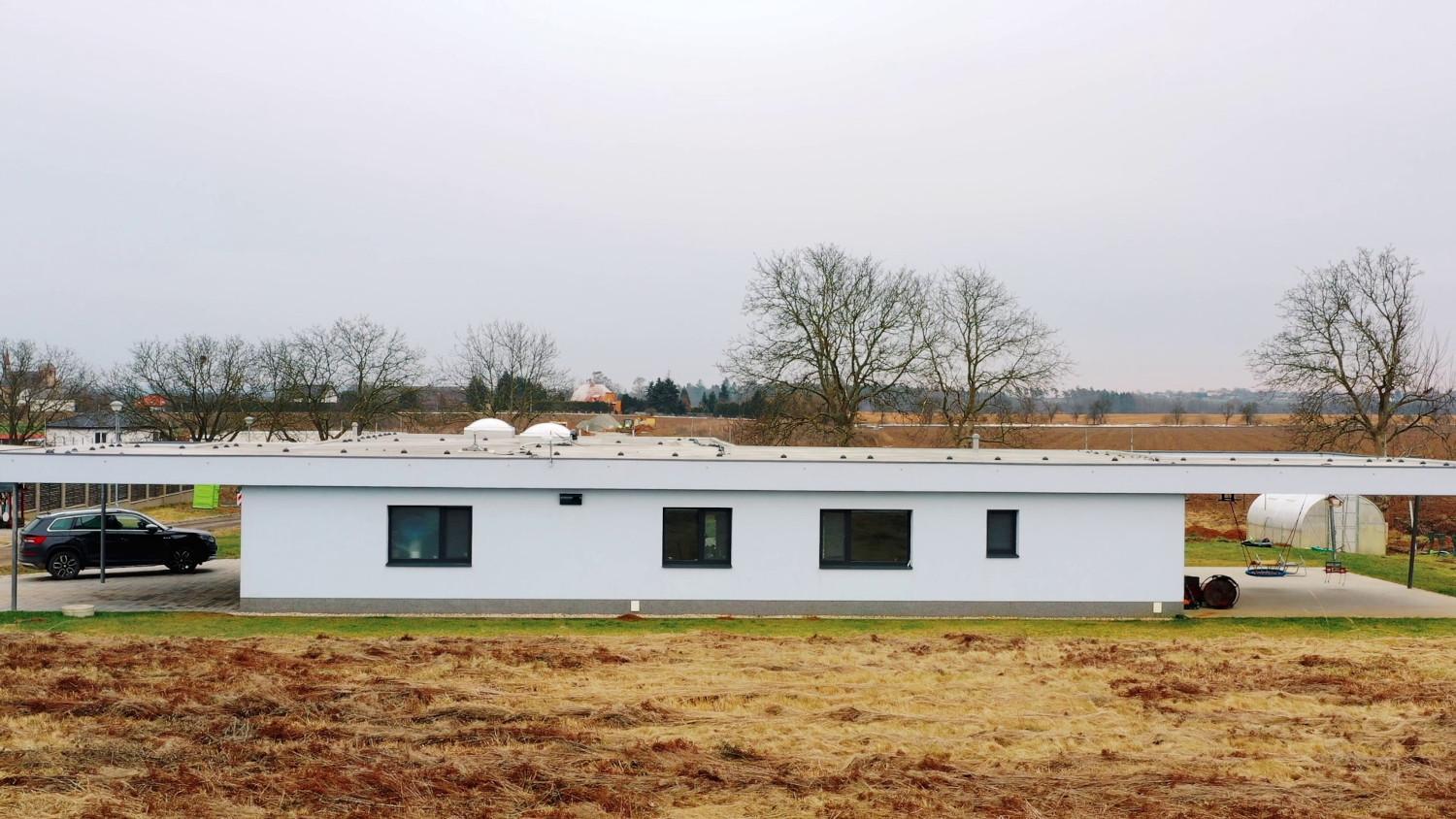 Bydlen&iacute; v pasivn&iacute;m domě s chytrou dom&aacute;cnost&iacute;